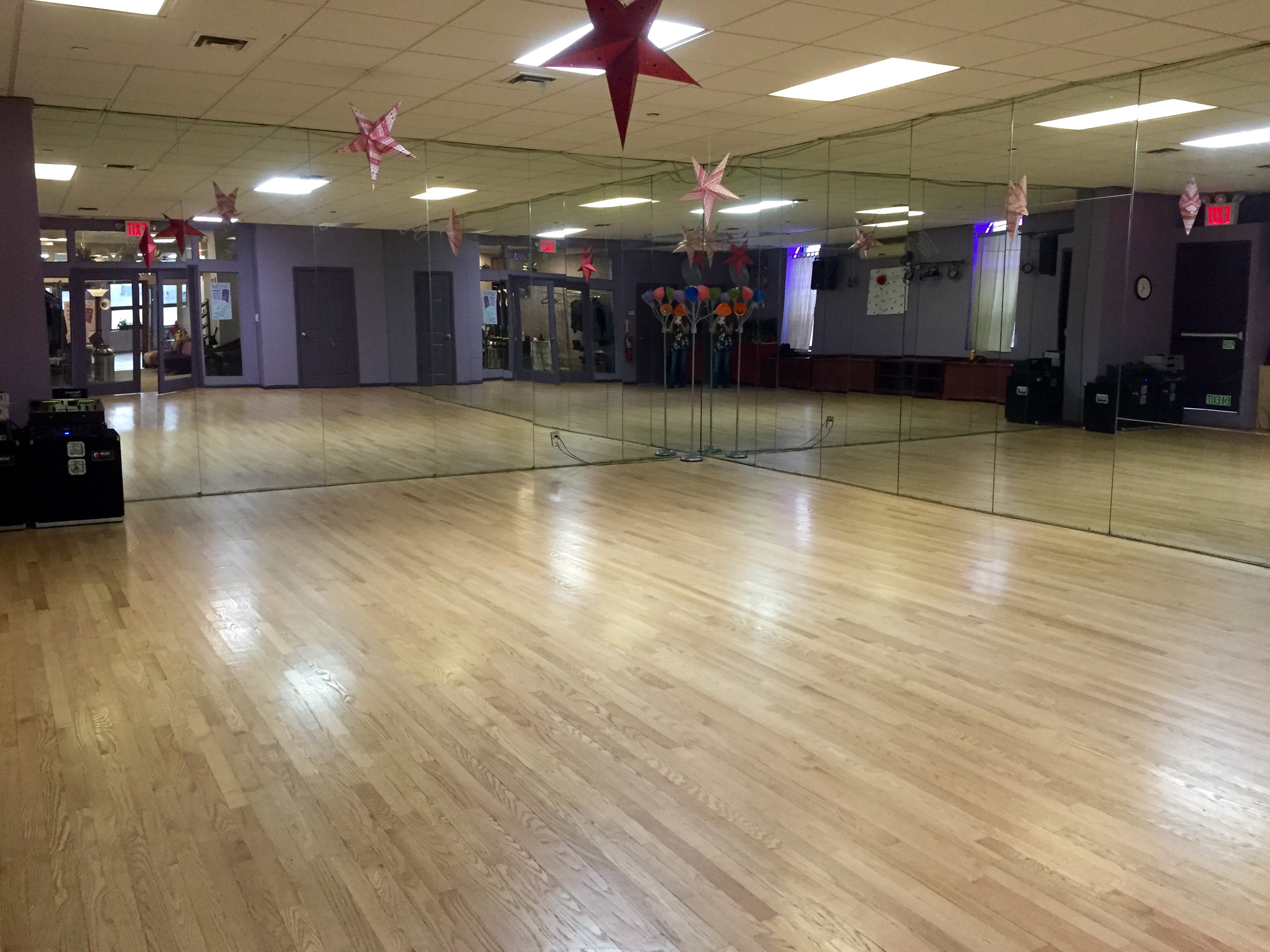 Dance Studio Rental Space NYC for Auditions & Rehearsals in Manhattan - Dance Manhattan Studio 4B#1